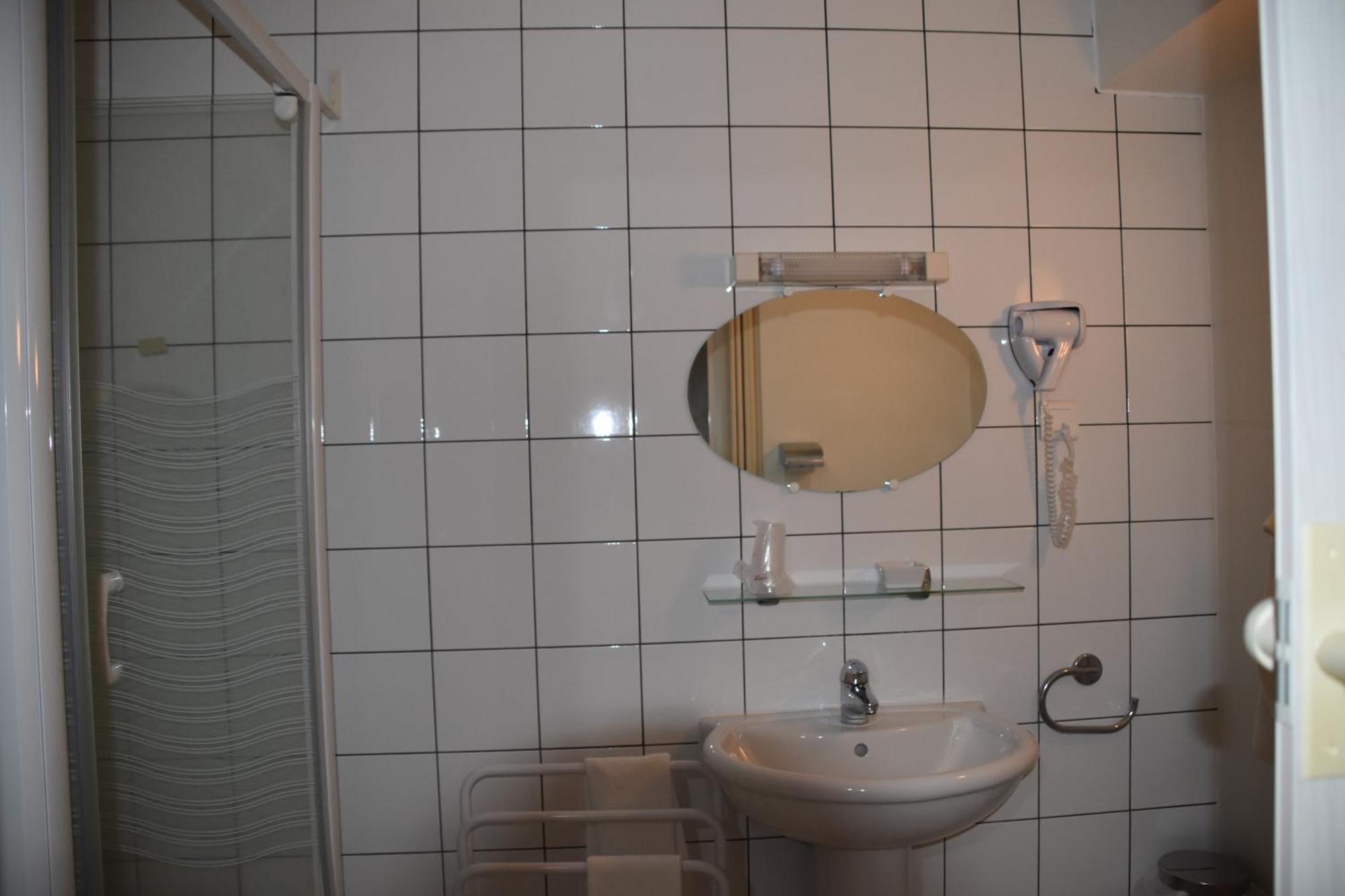 Le Rider Hotell Bort-les-Orgues Exteriör bild