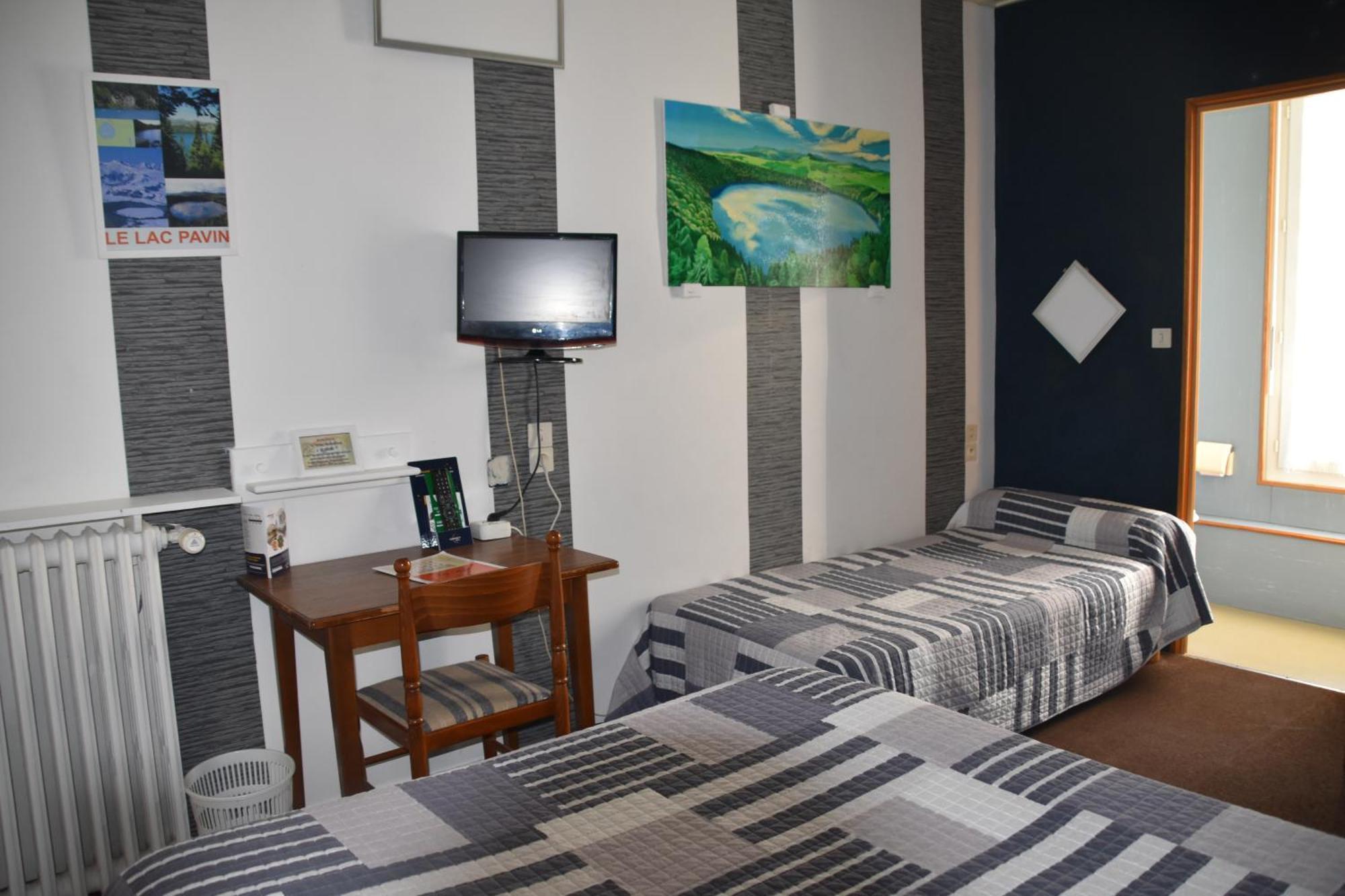 Le Rider Hotell Bort-les-Orgues Exteriör bild