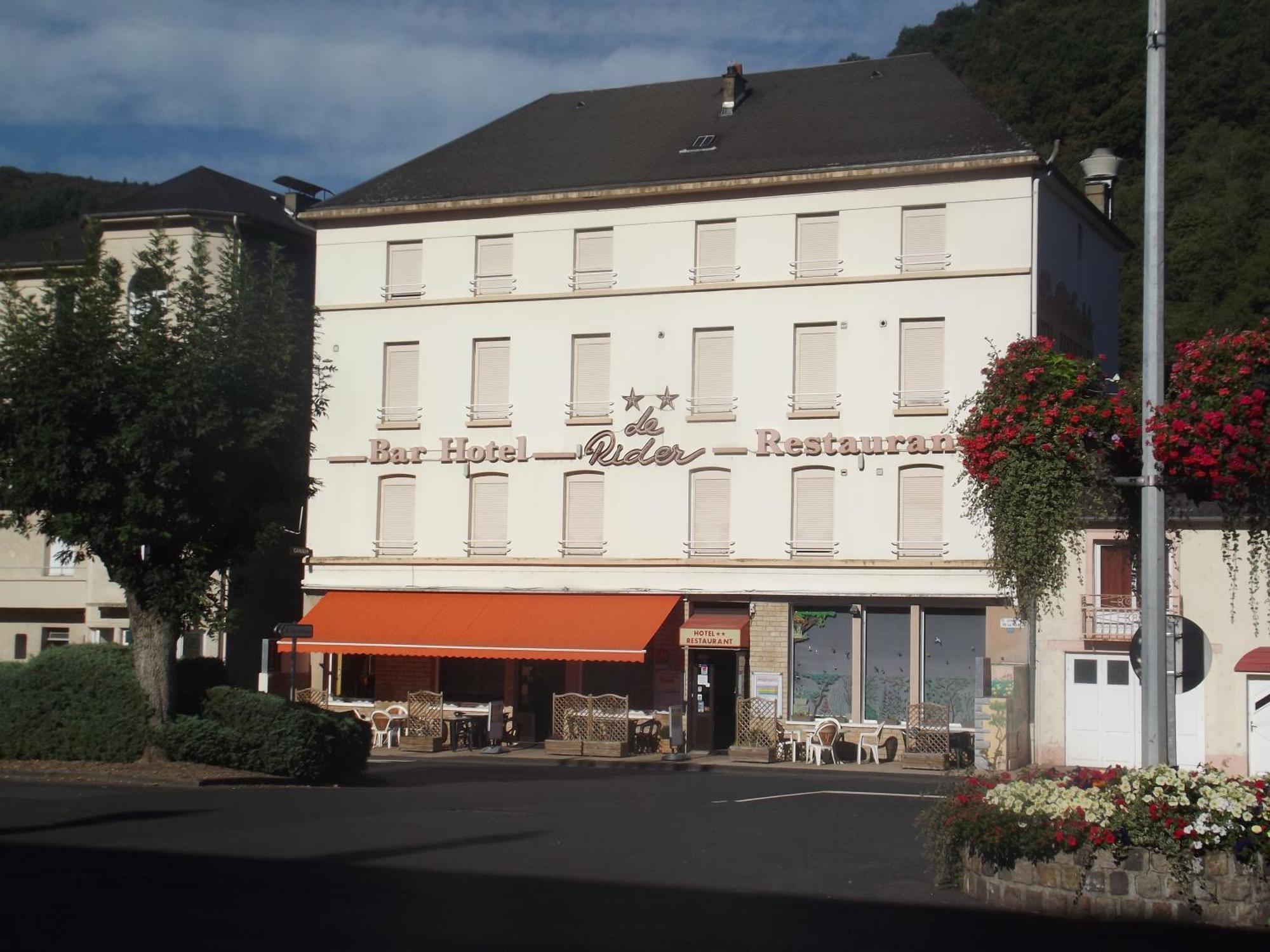 Le Rider Hotell Bort-les-Orgues Exteriör bild